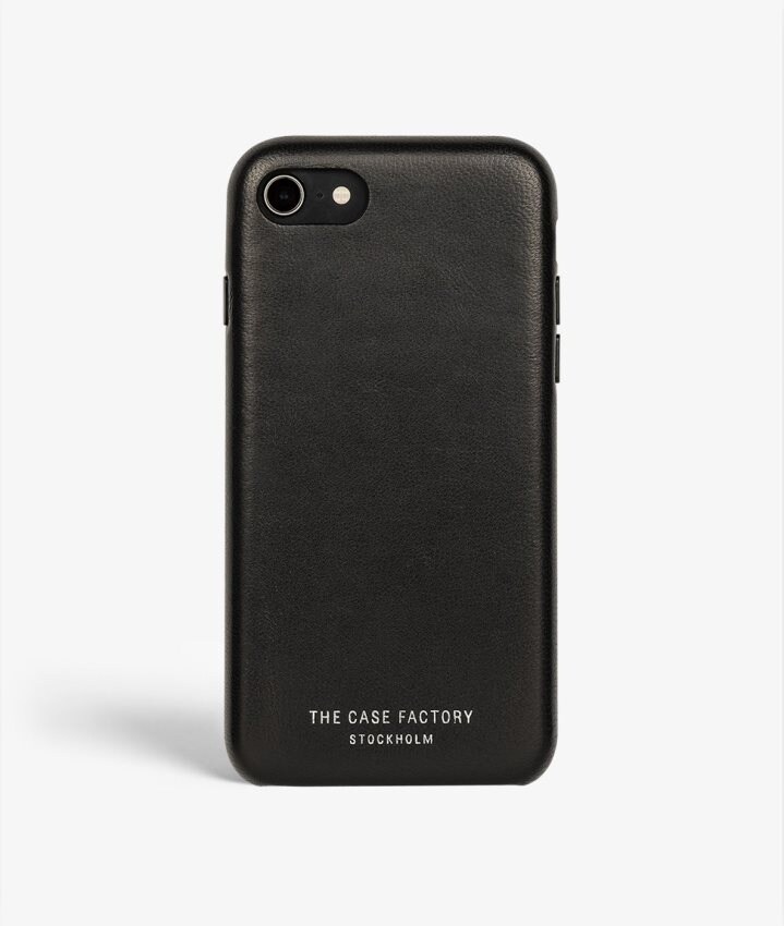 The Case Factory Street Collection iPhone SE 2022 Wrapped Egdes Nappa Black