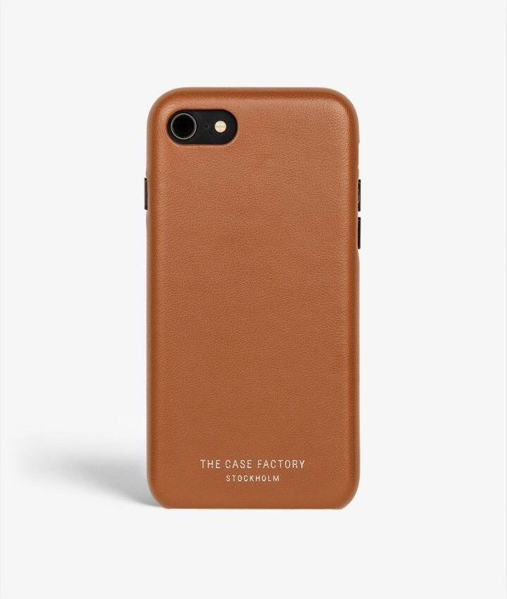 The Case Factory Street Collection iPhone SE 2020 Wrapped Egdes Nappa Cognac