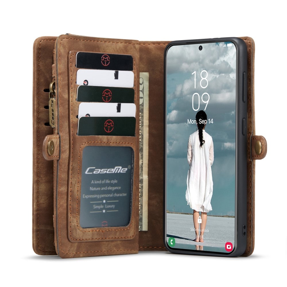Samsung Galaxy S21 FE Rymligt plånboksfodral med många kortfack, Brun