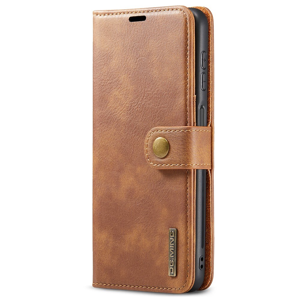 Samsung Galaxy A04s Plånboksfodral med avtagbart skal, Cognac