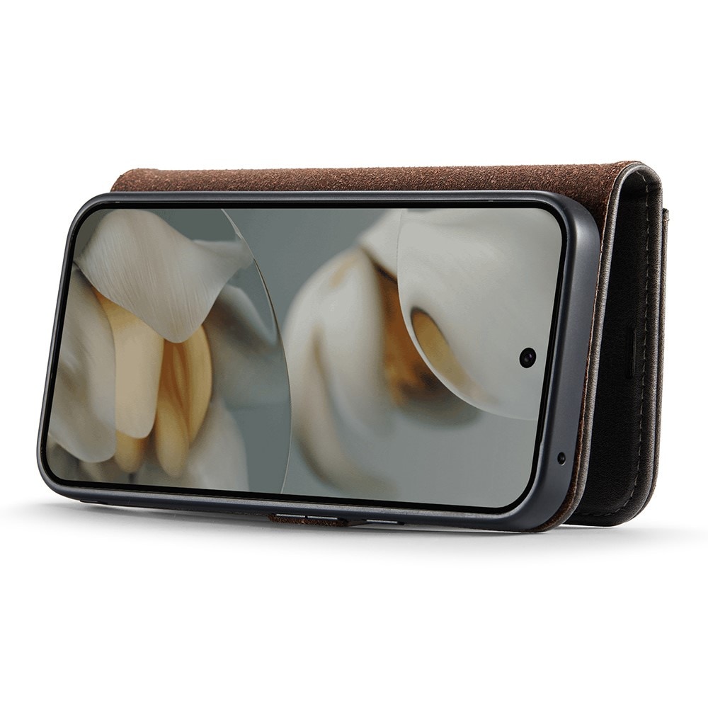 Google Pixel 10 Pro Plånboksfodral med avtagbart skal, Brown