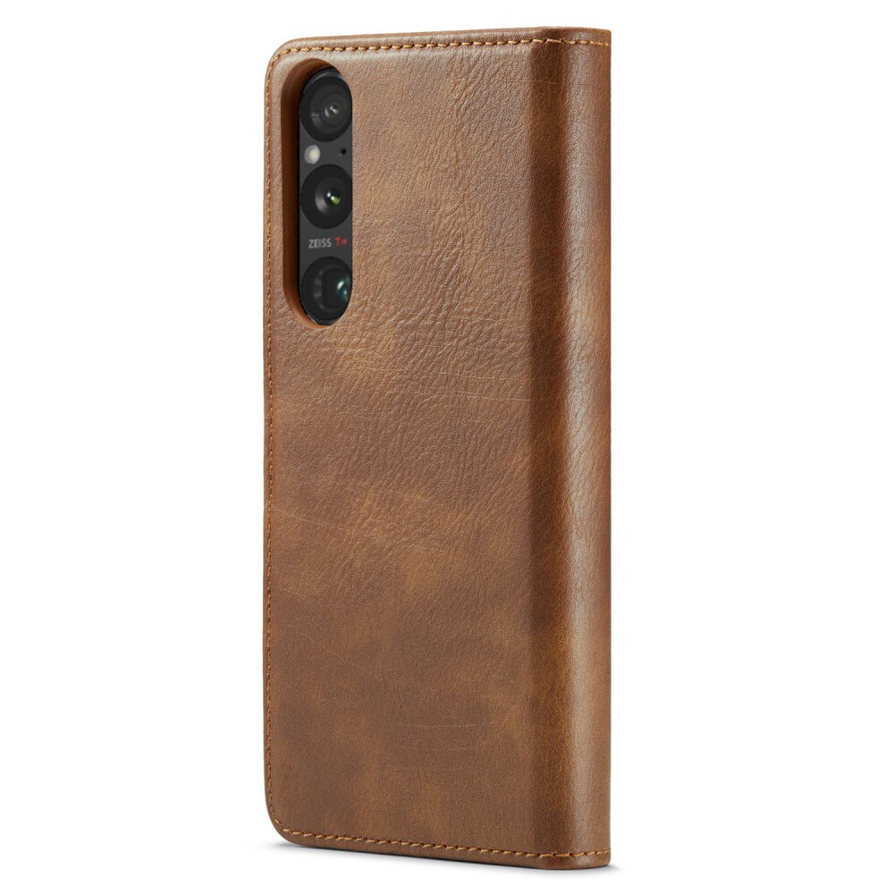 Sony Xperia 1 V Plånboksfodral med avtagbart skal, cognac