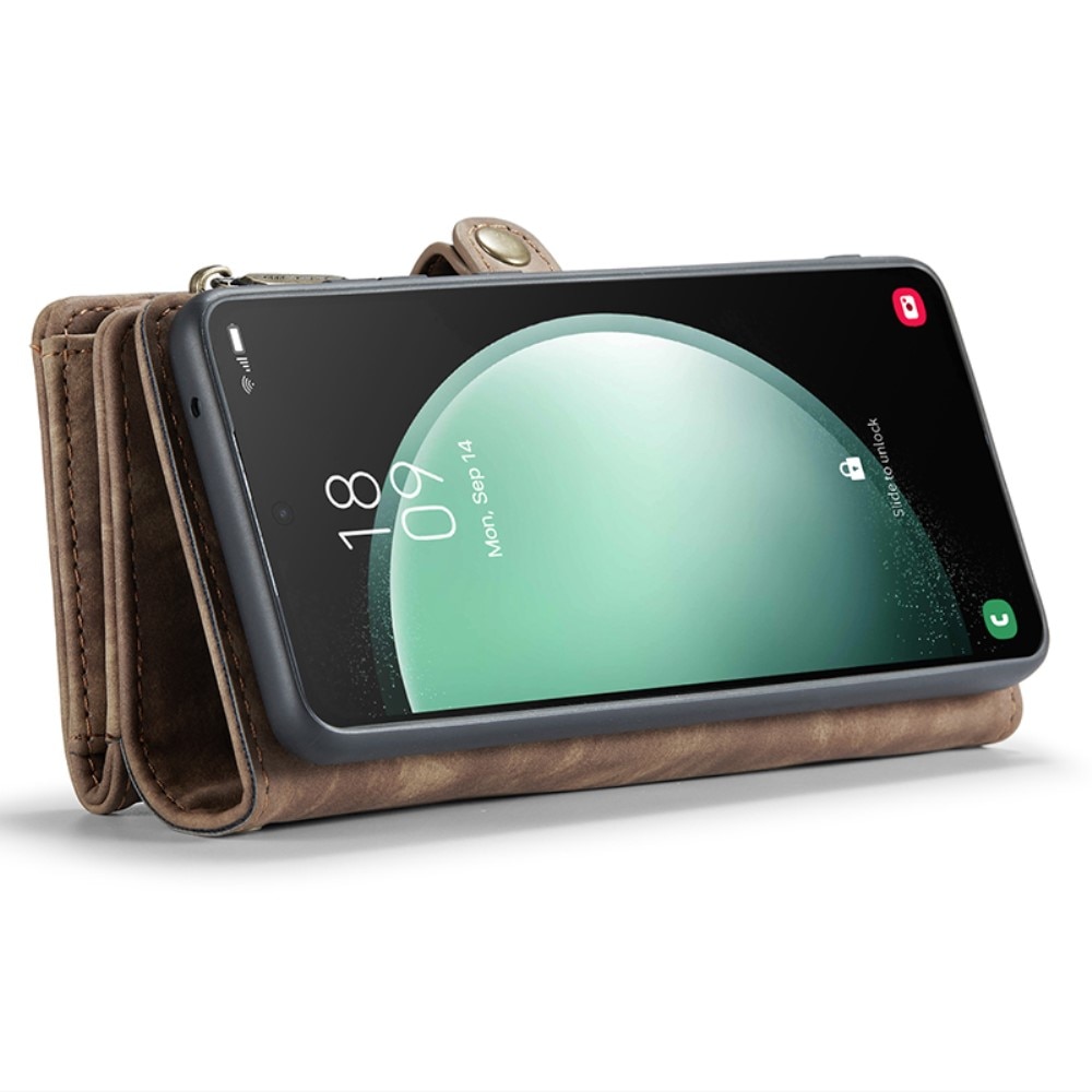 Samsung Galaxy S23 FE Rymligt plånboksfodral med många kortfack, brun