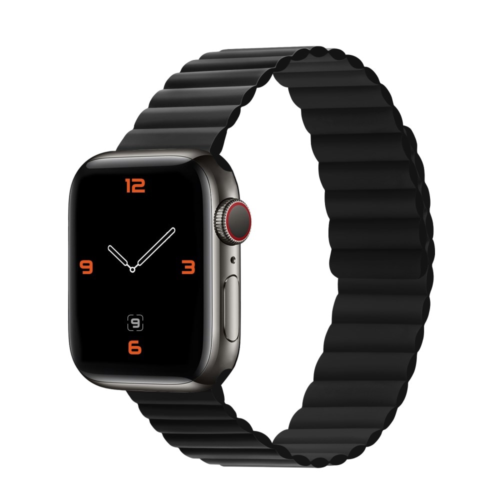 Apple Watch 45mm Series 8 Armband i silikon med magnetstängning, svart